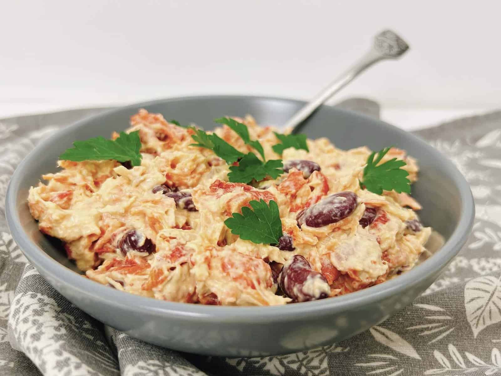 salata cremoasa cu piept de pui