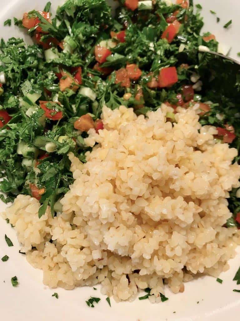 bulgur si verdeturi salata