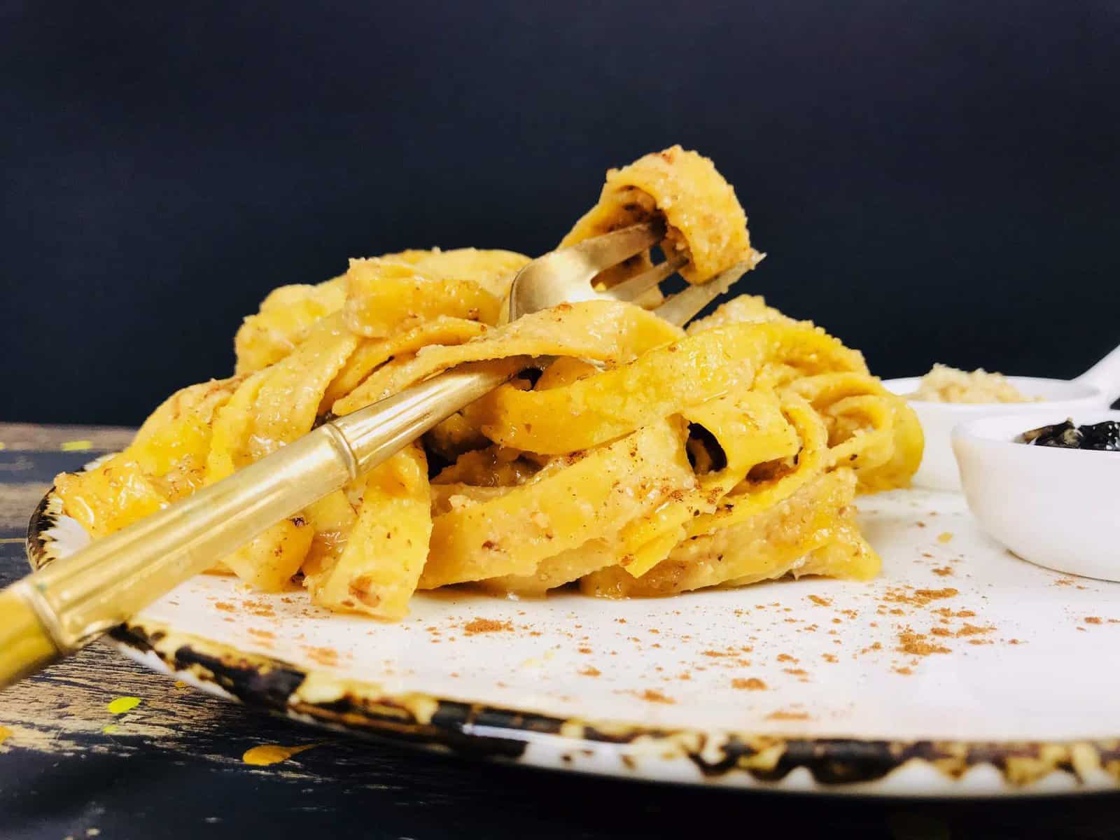 taitei cu nuca in furculita